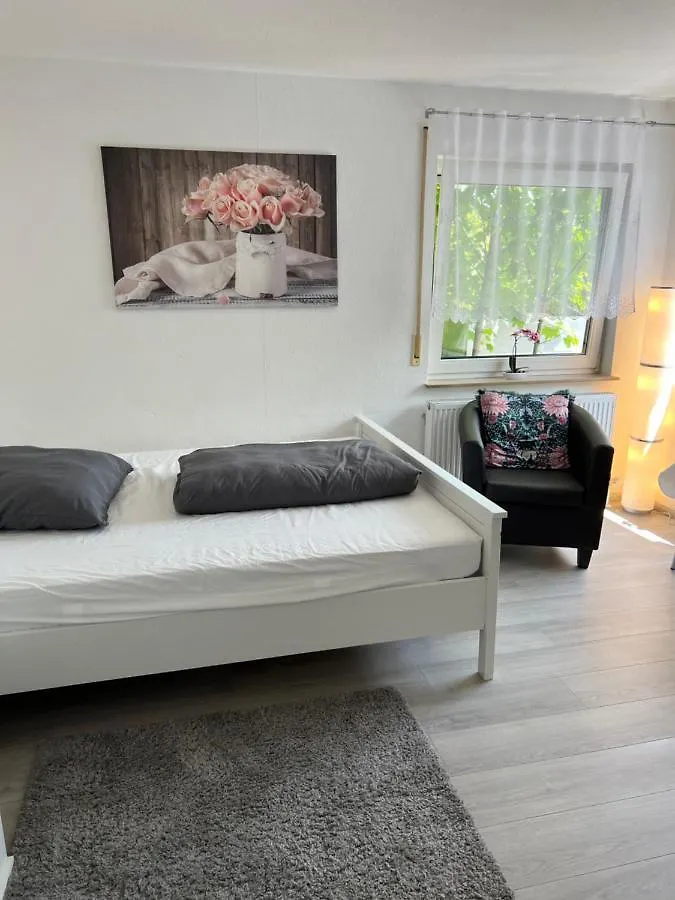 Apartment Nr. 5 Am Stuttgarter Flughafen/Messe Leinfelden-Echterdingen