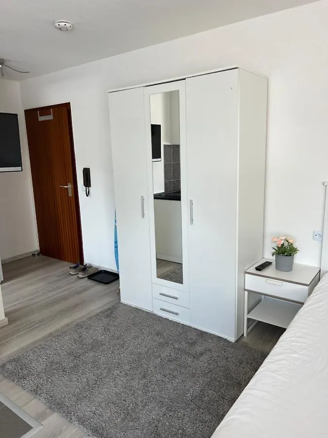 Apartment Nr. 5 Am Stuttgarter Flughafen/Messe Leinfelden-Echterdingen